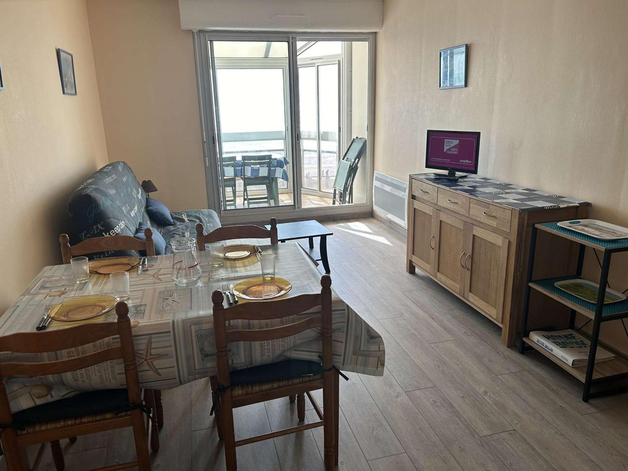 Appartement 2 Pieces Avec Balcon Et Parking A Saint-Gilles-Croix-De-Vie - Fr-1-224-39 מראה חיצוני תמונה